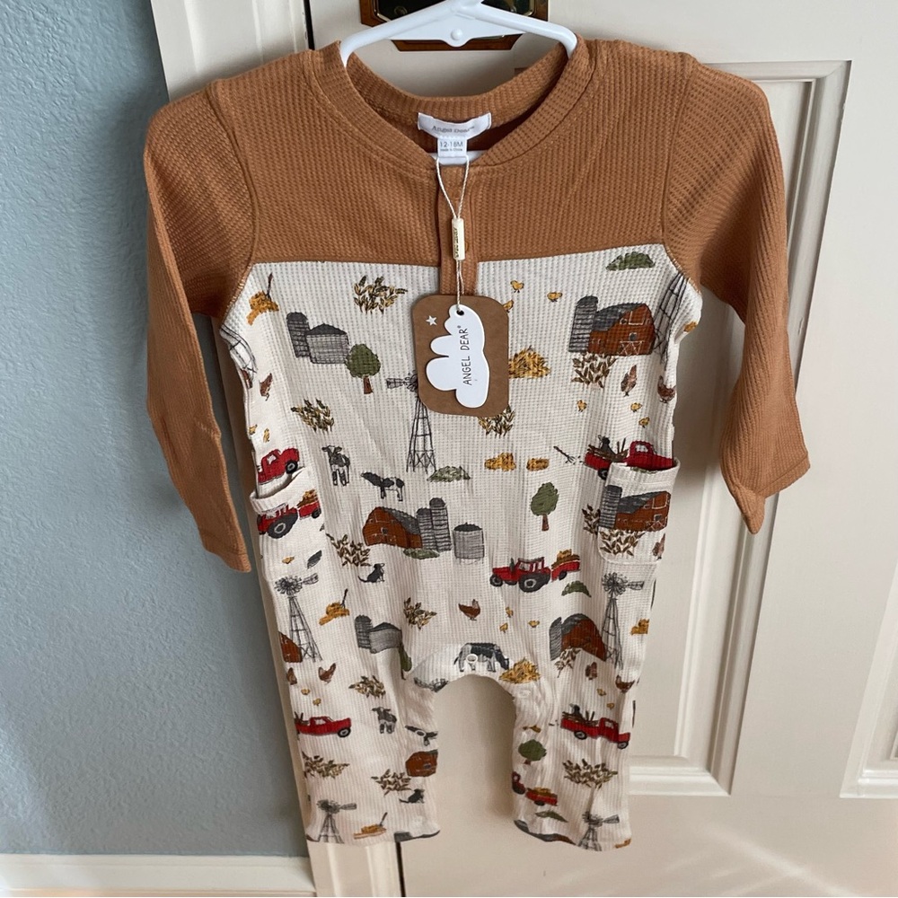 SOLD!!! NWT Angel Dear Waffle Thermal Farm Print Henley Romper One Piece 12-18M
